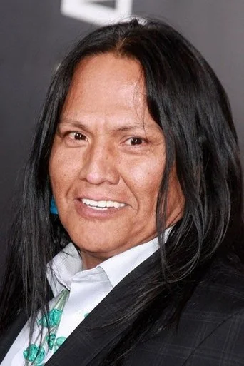 Chân dung Arthur Redcloud