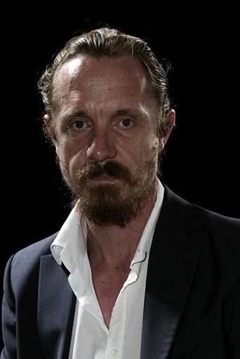 Chân dung Matthew Sunderland