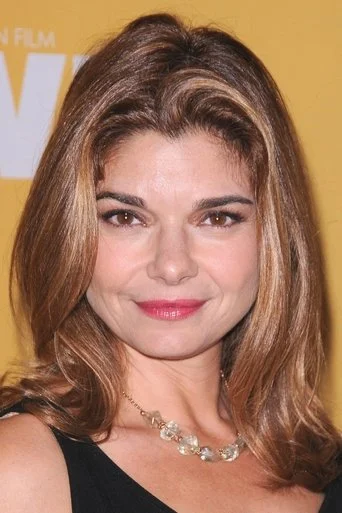 Chân dung Laura San Giacomo
