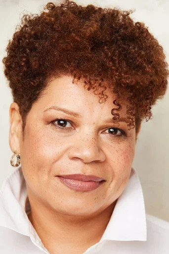 Chân dung Staci Lynn Fletcher