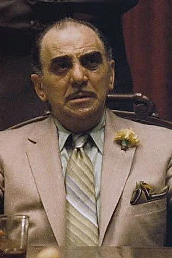 Chân dung Victor Rendina