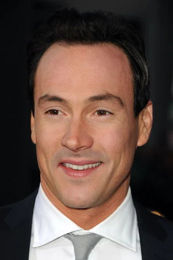 Chân dung Chris Klein