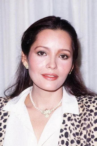 Chân dung Barbara Carrera