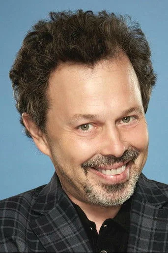 Chân dung Curtis Armstrong