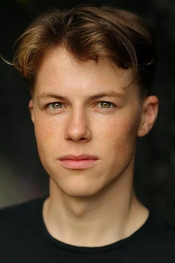 Chân dung Milo Callaghan