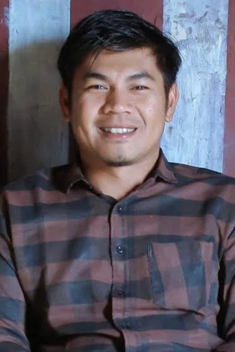 Chân dung Deni Saputra