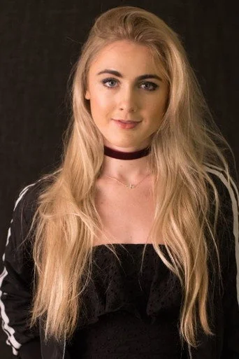 Chân dung Emma Holzer