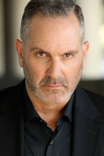 Chân dung Aaron Cohen