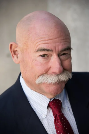 Chân dung Skip Howland