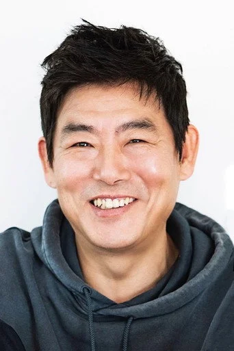 Chân dung Sung Dong-il