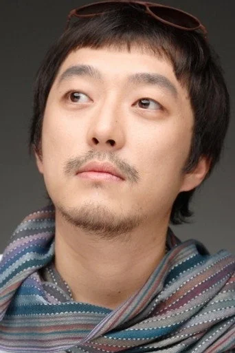 Chân dung Lee Ho-young