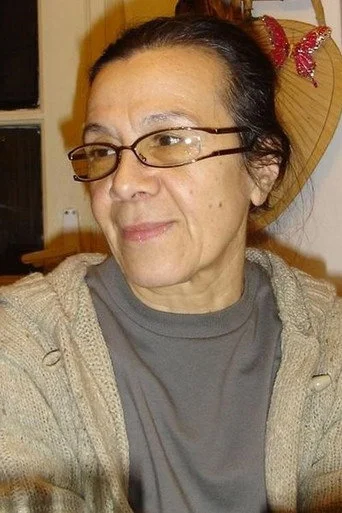 Chân dung Coca Bloos