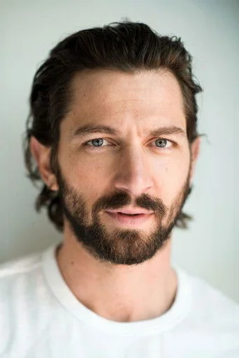 Chân dung Michiel Huisman