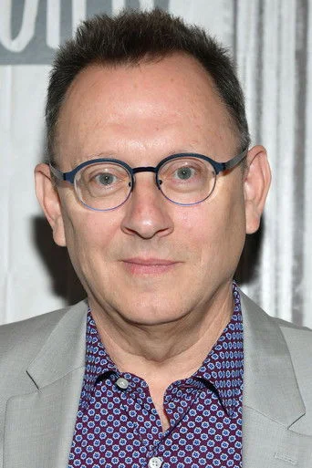 Chân dung Michael Emerson