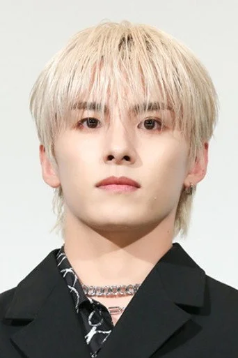Chân dung Takumi Kawanishi