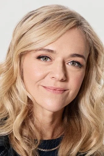 Chân dung Rachel Bay Jones