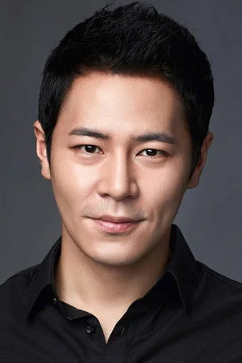 Chân dung Lee Kyoo-hyung