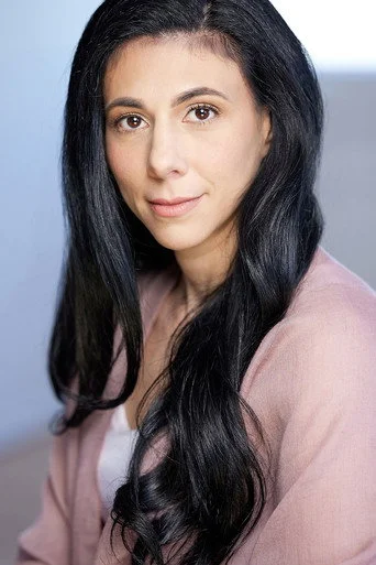 Chân dung Yasmin Kamci