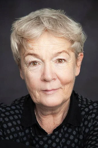 Chân dung Ruth McCabe