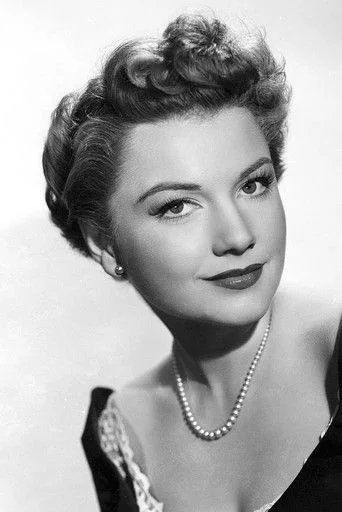 Chân dung Anne Baxter