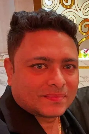 Chân dung Aditya Nath Uppal