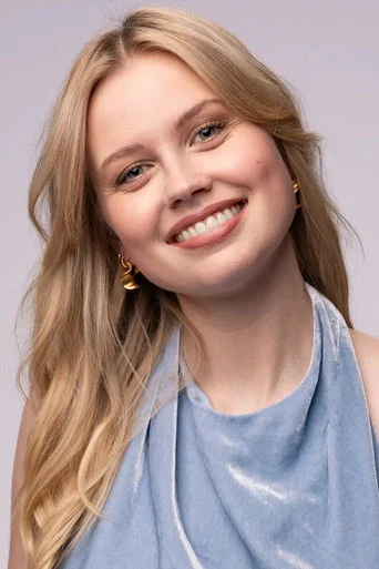 Chân dung Angourie Rice