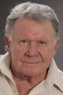 Chân dung Chuck Hicks