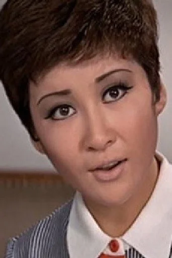 Chân dung Betty Ting Pei