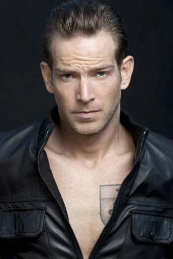 Chân dung Sean Brosnan