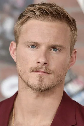 Chân dung Alexander Ludwig
