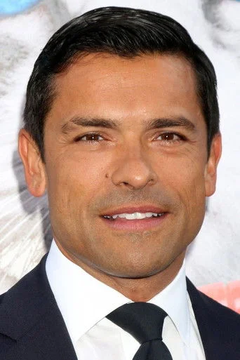 Chân dung Mark Consuelos