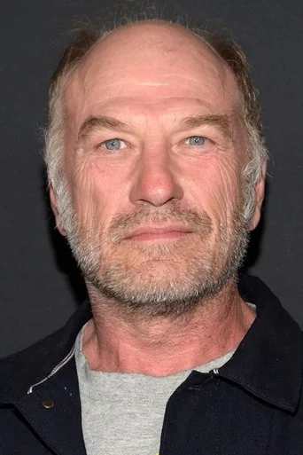Chân dung Ted Levine