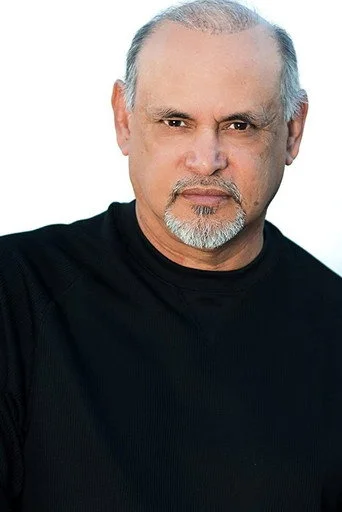 Chân dung Enrique Castillo