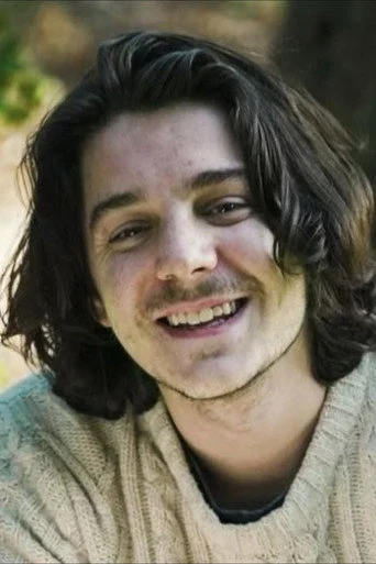 Chân dung Ethan Nestor