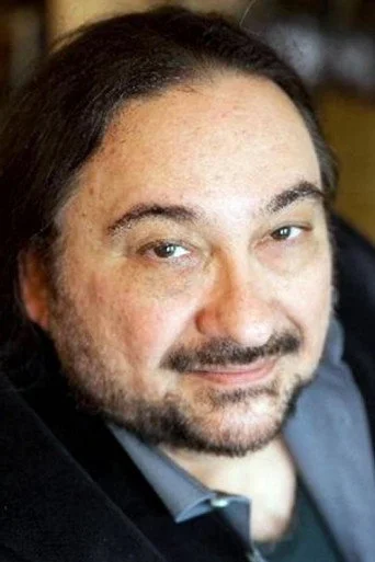 Chân dung Gerald Papasian