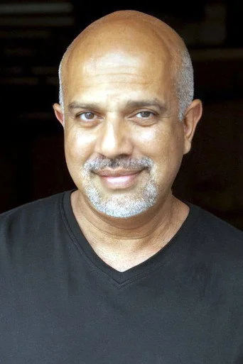Chân dung Manoj Sood