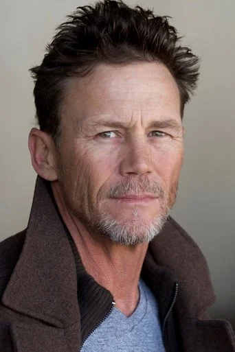Chân dung Brian Krause