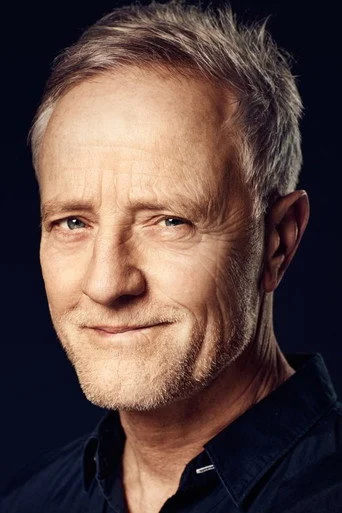 Chân dung Lars Simonsen