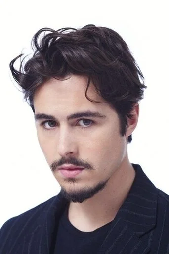 Chân dung Ben Schnetzer