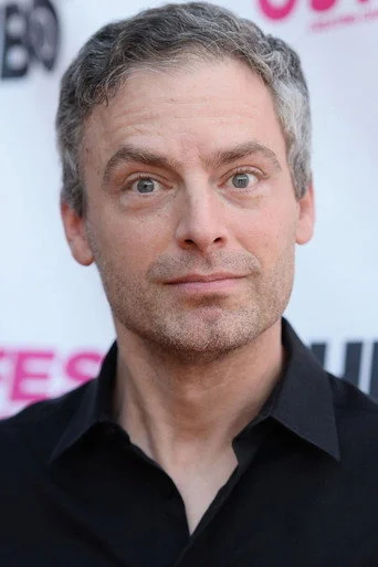 Chân dung Justin Kirk