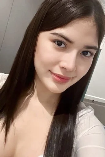 Chân dung Anne Marie Gonzales