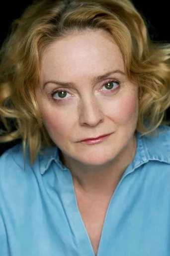 Chân dung Lizzie Hopley