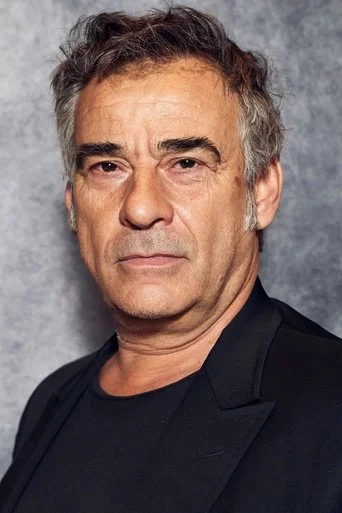 Chân dung Eduard Fernández