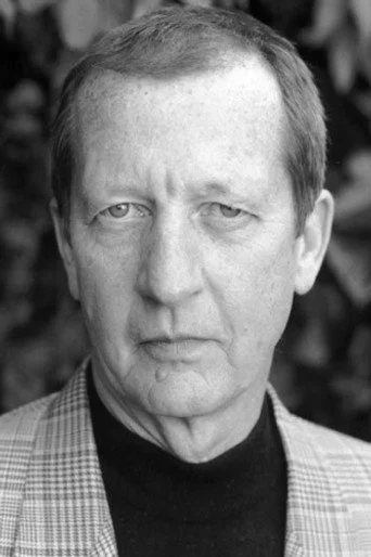 Chân dung Reg Wilson