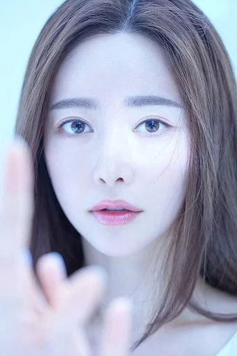 Chân dung Hong Soo-ah
