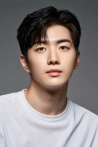 Chân dung Kang Hoon