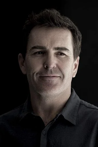 Chân dung Nolan North