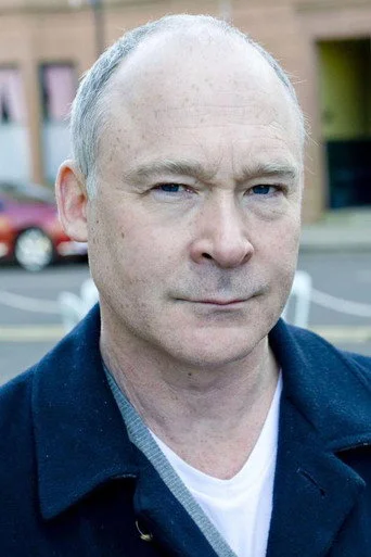 Chân dung Ewan Stewart