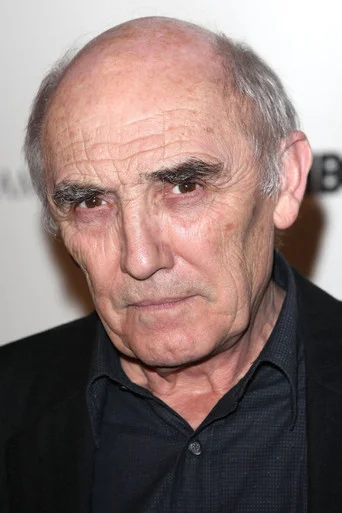 Chân dung Donald Sumpter