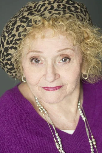 Chân dung Sondra James